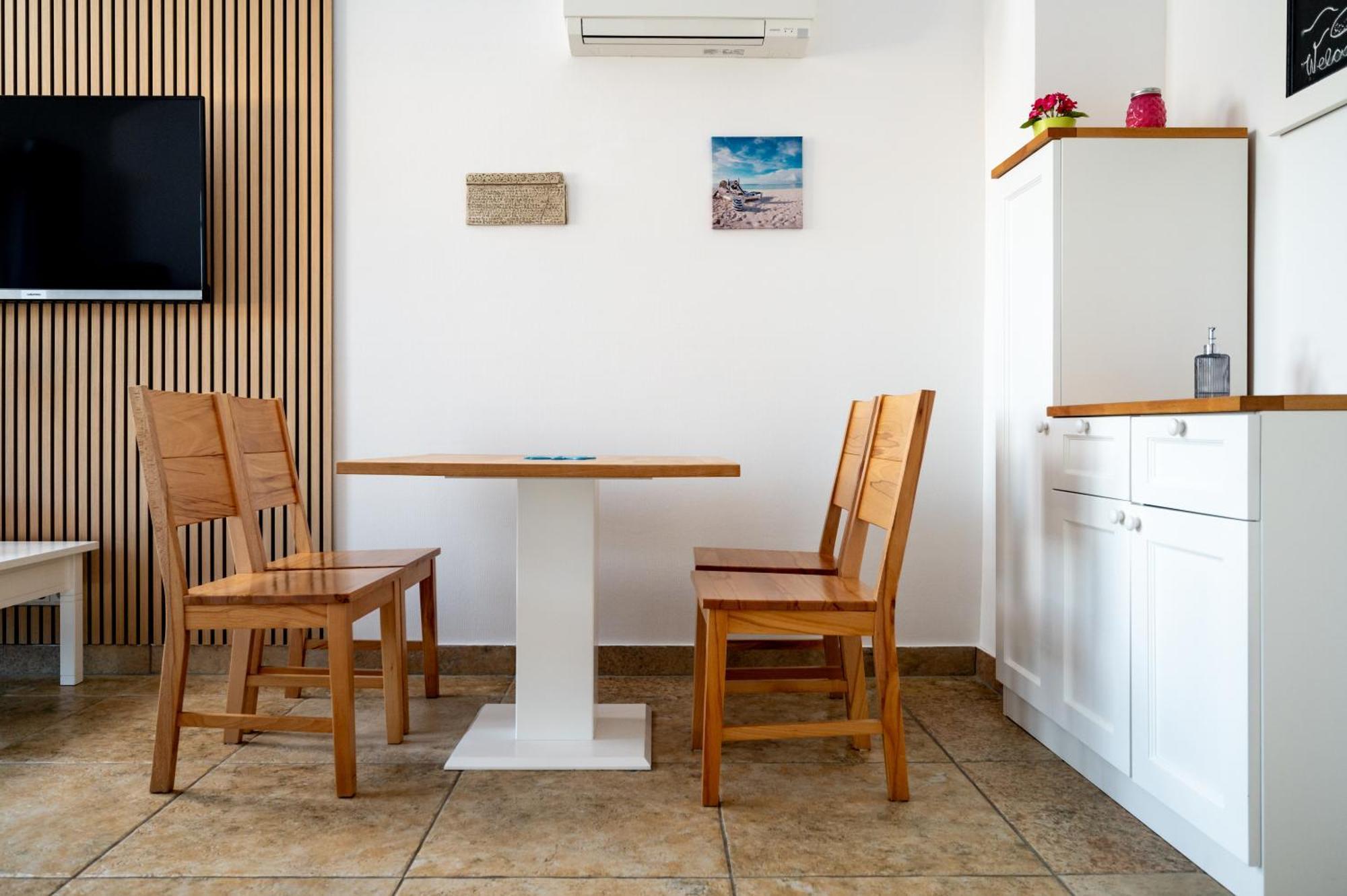 Adorami Apartments Baska  Ngoại thất bức ảnh