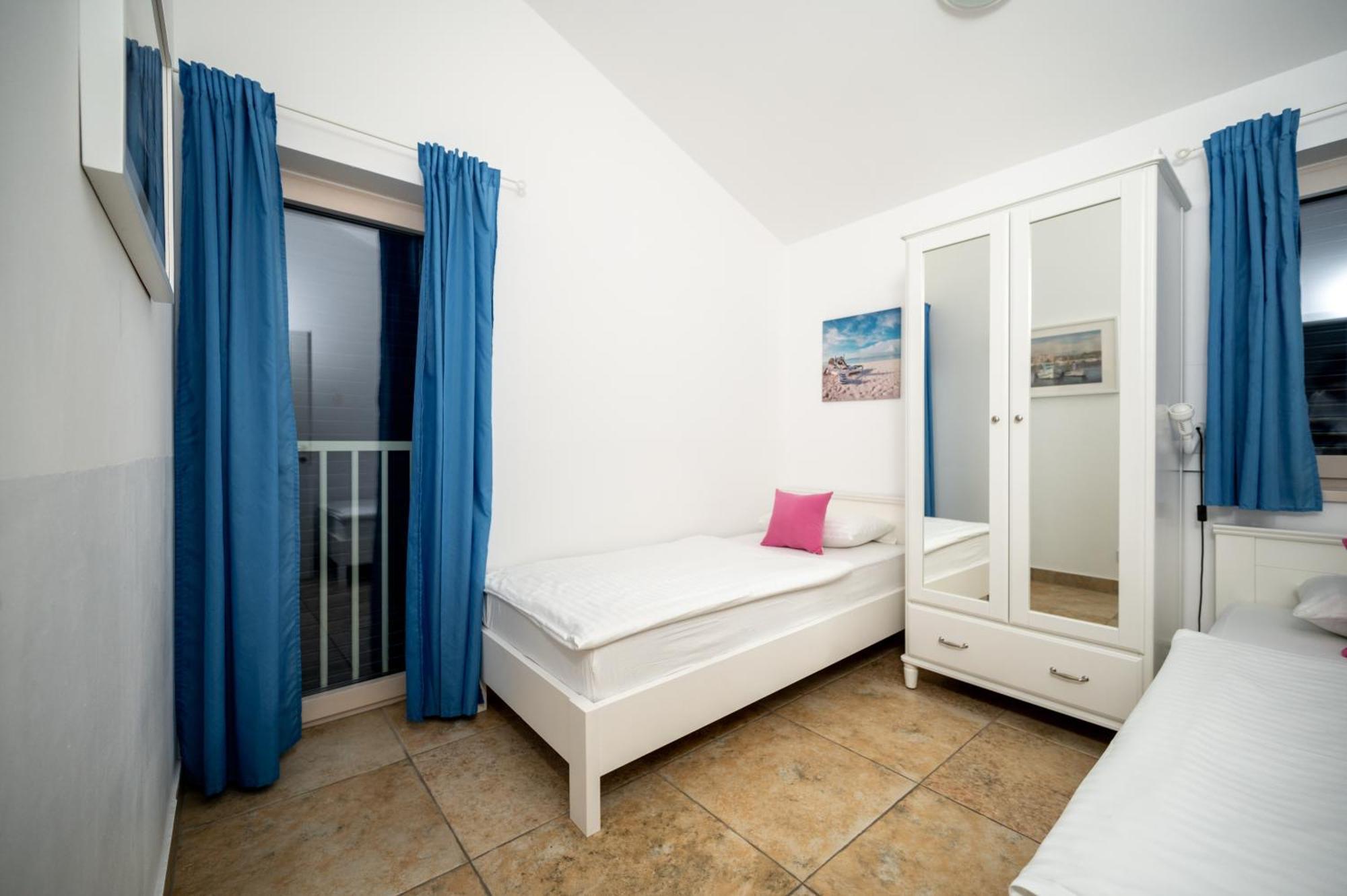Adorami Apartments Baska  Phòng bức ảnh